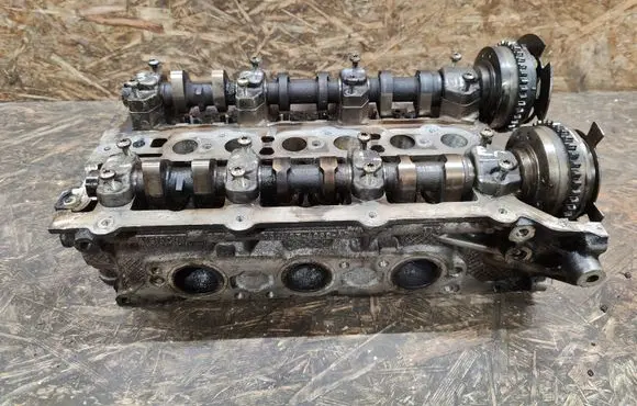 Land Rover Discovery 5 Engine head PBDX236090AB