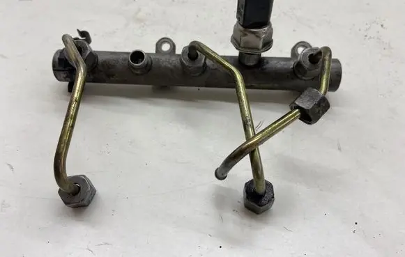 Audi A6 S6 C6 4F Fuel main line pipe 059130089