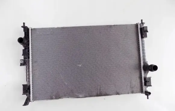 Opel Grandland X Coolant radiator p9815574380