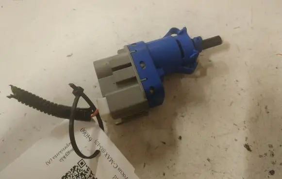Ford Focus C-MAX Brake pedal sensor switch 8T4T9G854AA