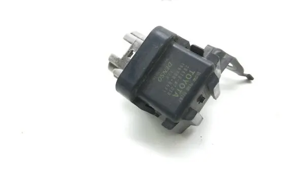 Lexus IS 220D-250-350 Glow plug pre-heat relay 2861067010