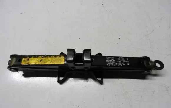 Toyota Avensis T270 Lift Jack 177520R010