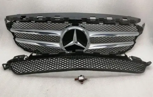 Mercedes-Benz C W205 Front bumper lower grill A2058880160
