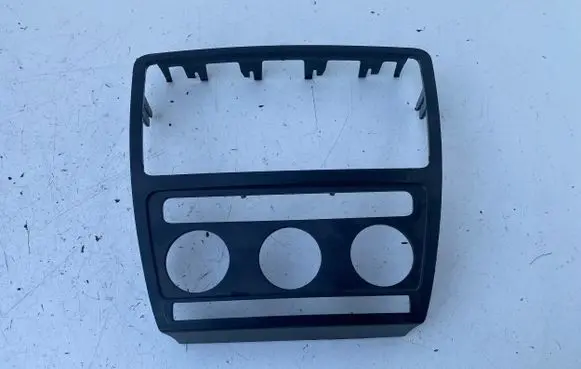 Skoda Octavia Mk2 (1Z) Climate control/heater control trim 1Z0858069A