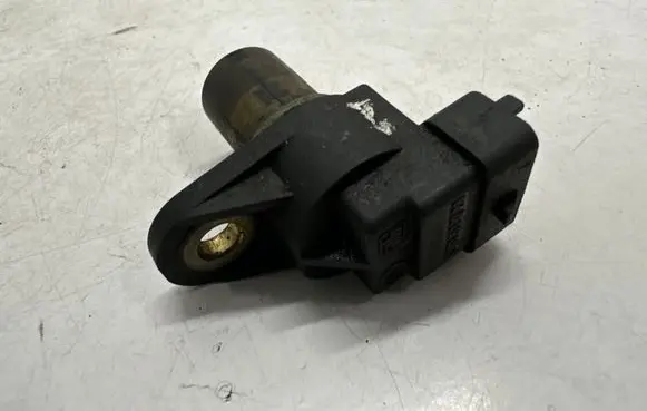 Mercedes-Benz E W211 Camshaft position sensor A0031539728