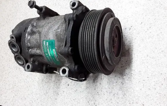 Renault Espace III Air conditioning (A/C) compressor (pump) 7700859676D