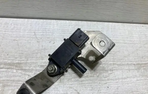 Exhaust gas temperature sensor