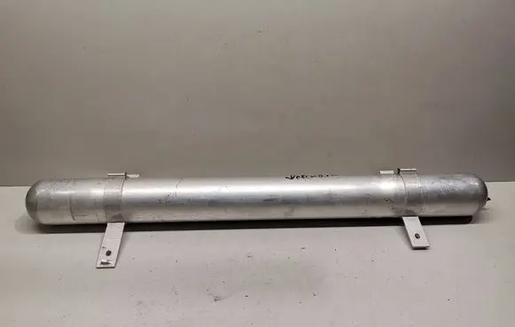 Land Rover Defender Air suspension tank/reservoir L8B25B709CA