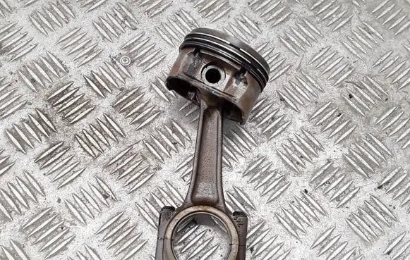 Citroen Berlingo Piston with connecting rod