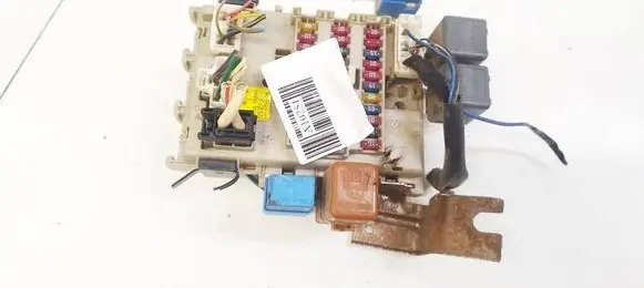 Nissan Primera Fuse box set 24350AV700