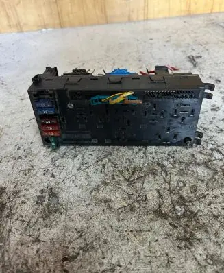 Mercedes-Benz E W210 Fuse box set 0025451901 0005401050 0195455632