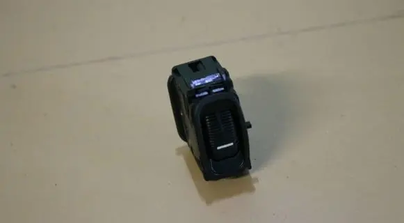 Mercedes-Benz C W203 Headlight level height control switch
