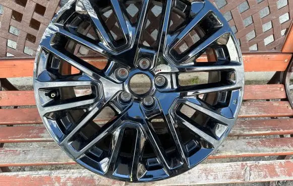 Jeep Renegade R19 alloy rim 