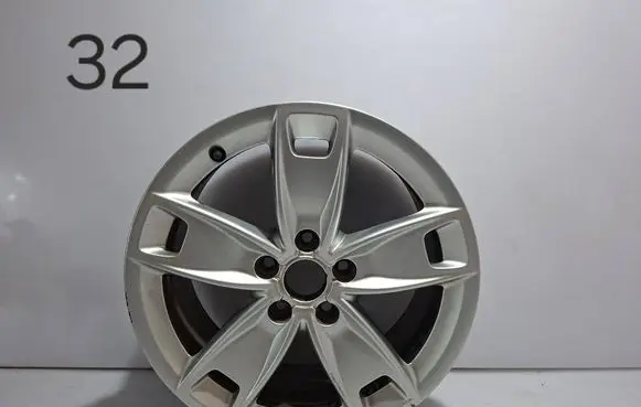 Audi A3 S3 8P R17 alloy rim 8P0601025BL 75JX17H2