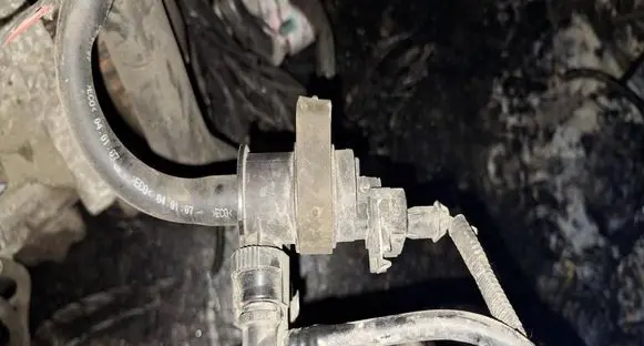 Volvo S60 Fuel injection pump control unit/module 8653908