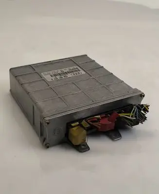 Audi A8 S8 D2 4D Engine control unit/module 4D0907557A 26SA4261 0261203906