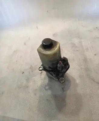 Ford Focus Power steering pump 4M513K514BD