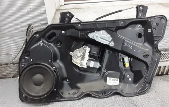 Volkswagen PASSAT B6 Front door window regulator with motor 1K0959702AC