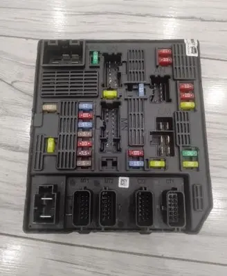 Renault Scenic III - Grand scenic III BSM Control unit 284B69009R