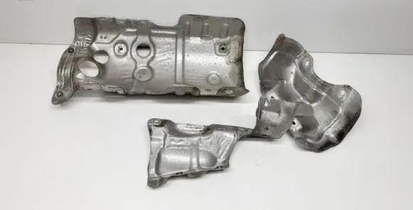 Volvo V40 Heat shield in engine bay AM519N454CC AM519N454KA AV619N454AB