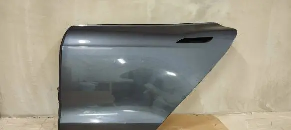 Tesla Model S Rear door