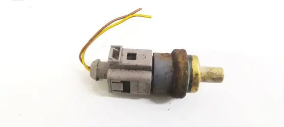 Volkswagen Golf V Air conditioning (A/C) pressure sensor 06A919501