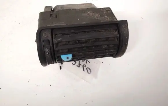 Audi A4 S4 B5 8D Dash center air vent grill 8d1820902
