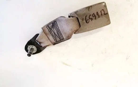 Nissan Note (E11) Middle seatbelt buckle (rear) 