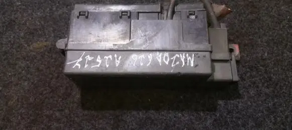 Mazda 626 Fuse box set GB0L
