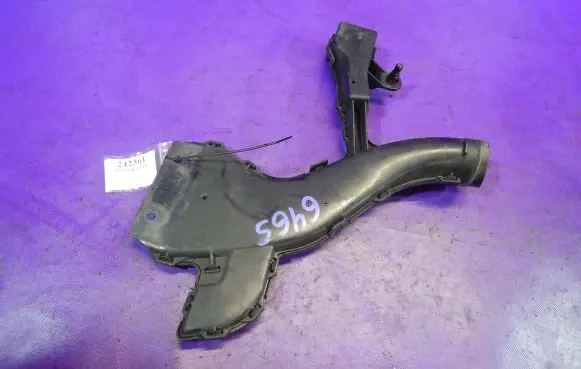 Nissan Tiida C11 Air intake hose/pipe 7216ED001