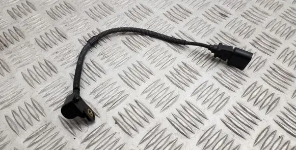 Skoda Octavia Mk2 (1Z) Camshaft position sensor 03L907601