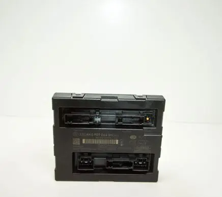 Audi Q5 SQ5 Central body control module 8K0907064GN