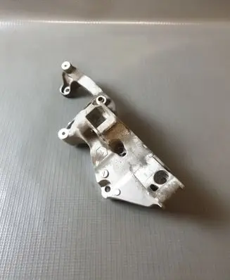 Opel Mokka B Generator/alternator bracket 9809714680