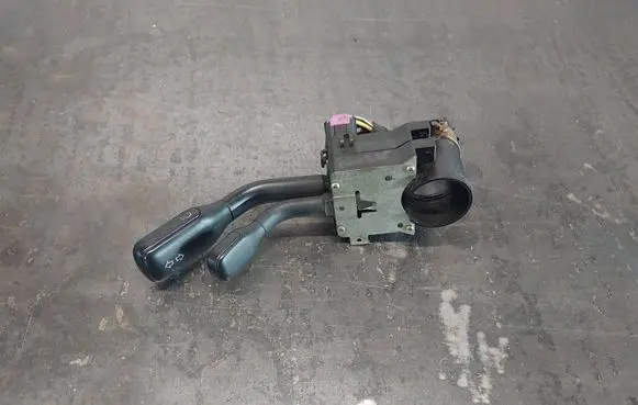 Audi 80 90 B3 Indicator stalk 443953513H