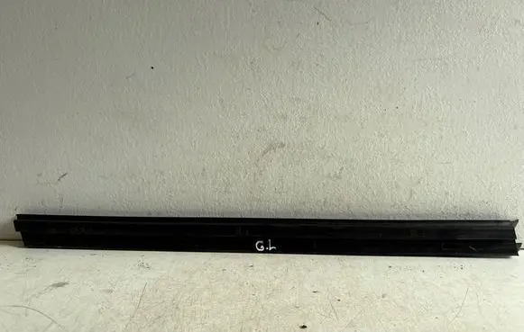 BMW X6 F16 Door glass trim 
