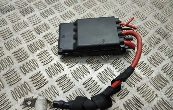 BMW 2 F45 Fuse module 9321022