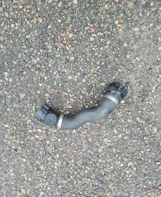 BMW 7 F01 F02 F03 F04 Engine coolant pipe/hose 7807157 7799184