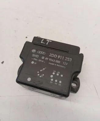 Volkswagen II LT Glow plug pre-heat relay 2D0911253 899063000