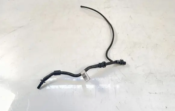 BMW 5 G30 G31 Vacuum line/pipe/hose 8605130