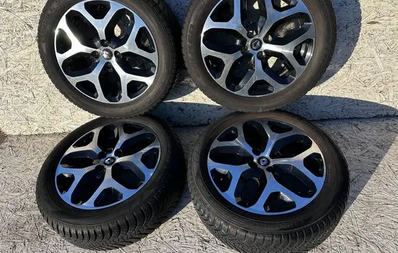 Renault Captur R17 alloy rim 403006096R
