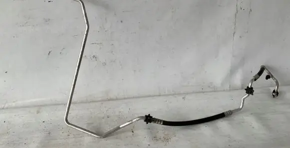Renault Twingo III Air conditioning (A/C) pipe/hose 924904561R