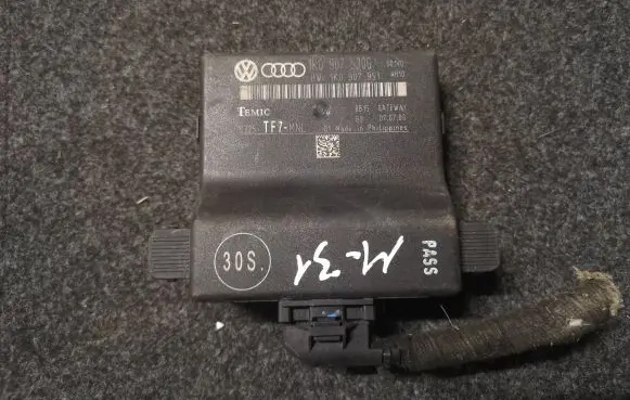 Audi A3 S3 8P Gateway control module 1K0907530G 1K0907951
