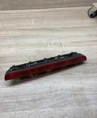 Citroen C5 Third/center stoplight SAEU96DOT 02E25048
