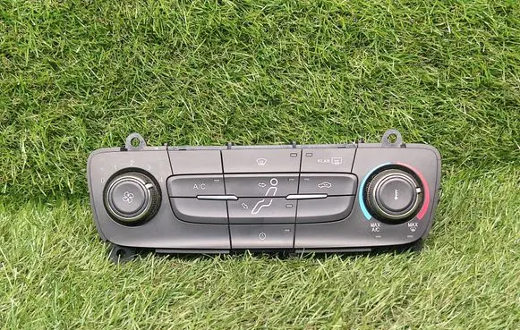 Ford Focus Climate control unit F1ET19980JJ