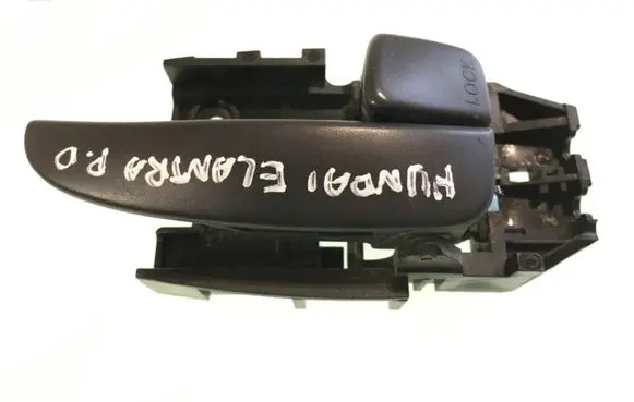 Hyundai Elantra Front door interior handle 826202D000