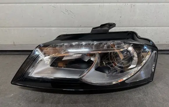 Audi A3 S3 8P Headlight/headlamp 8P0941003