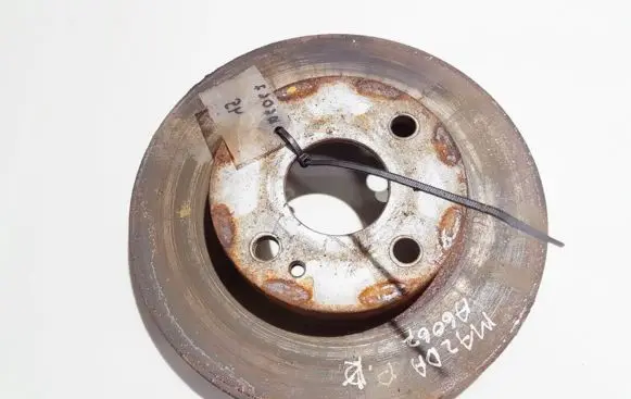 Mazda 323 F Front brake disc ventiliuojamas