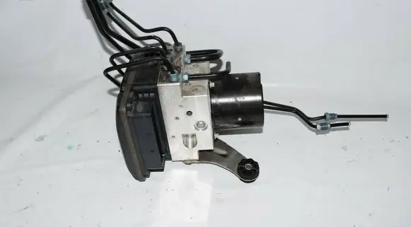 BMW 7 F01 F02 F03 F04 ABS Pump 6792478 3451679247801 34516792478