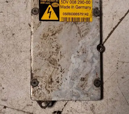 Mercedes-Benz C W203 Headlight ballast module Xenon 5DV00829000 1100VDC85VAC 05860300575142