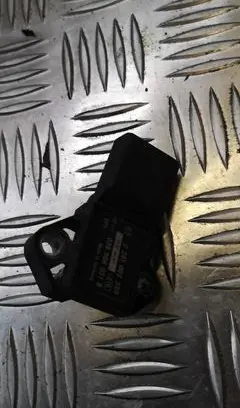 Volkswagen PASSAT B6 Air pressure sensor 0281002399